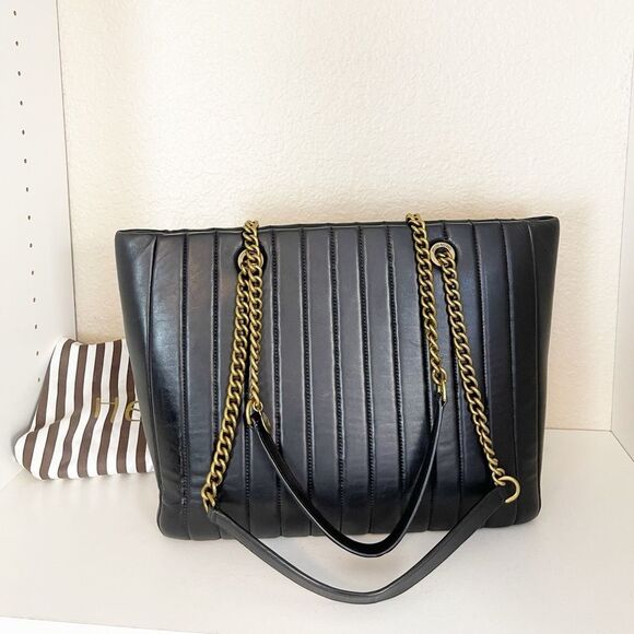 Henri Bendel Black Quilted Laptop Bag with chain handles - Picture 12 of 16